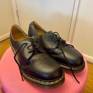 Dr. Martens 1461 womens smooth leather Oxford shoes